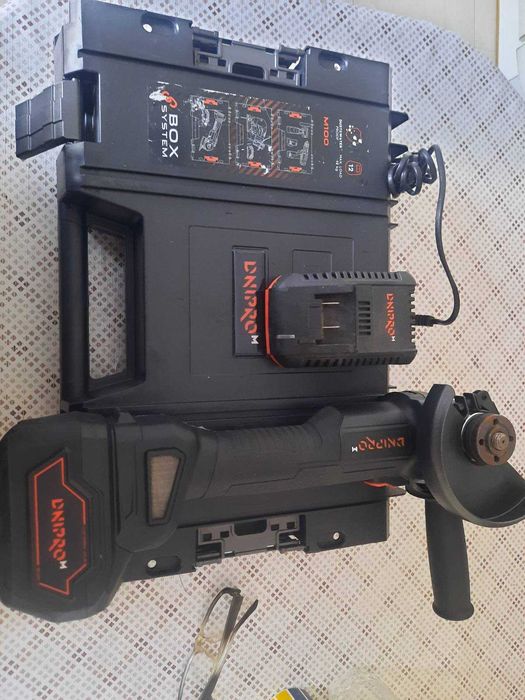 Акумуляторна шліфмашина Dnipro-M DGA-201BC Ultra