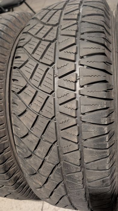 Шини зимні, все сезонні Michelin Latitude Cross 255 65 R17