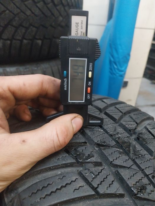 Opony Zimowe Bridgestone 225/45R17 91H