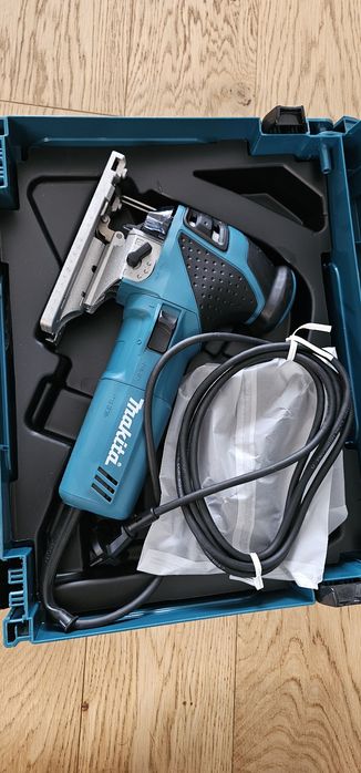 Wyzynarka Makita 4351FCT z walizka. NOWA
