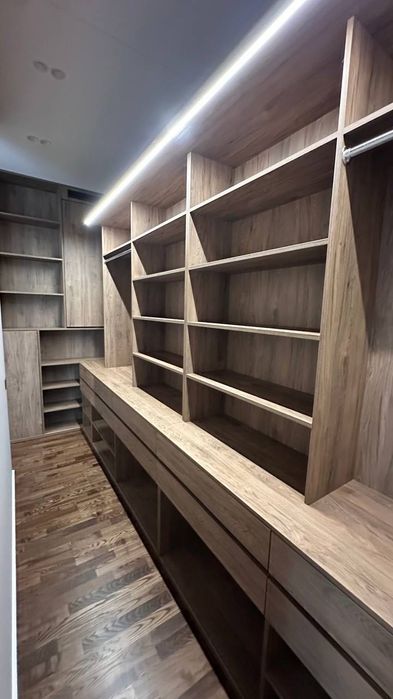 Продаж дизайнерської 2 км квартири в елітному ЖК Парус