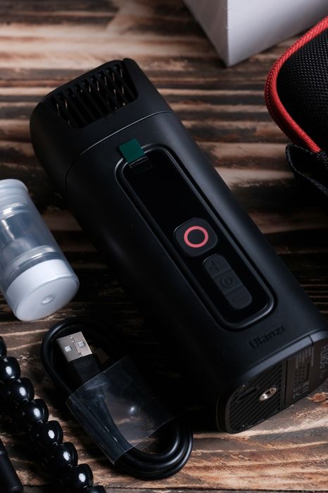 Дим машина портативна ulanzi fm01