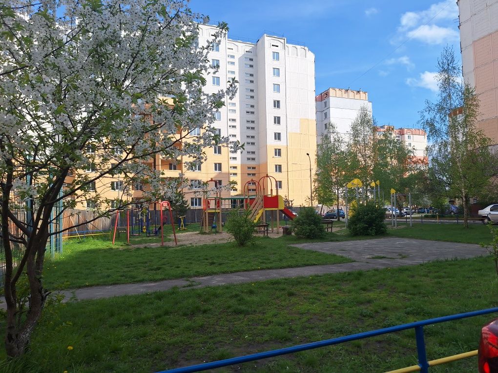 2-квартира 60м з меблями та технікою на Момота 42 ,Бориспіль