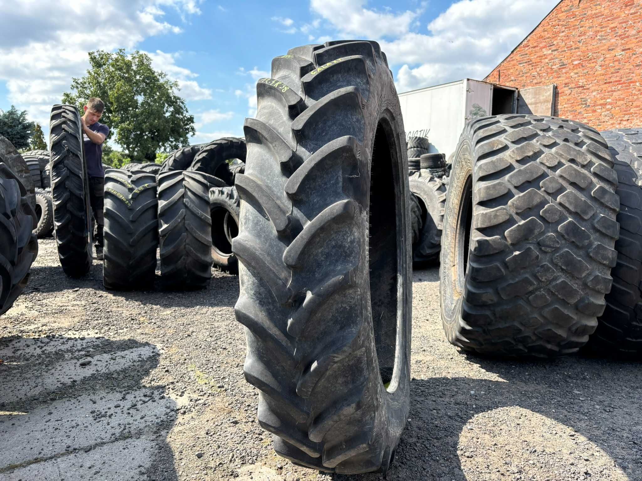 Opona Rolnicza 320/85R38 12.4R38 GALAXY FARMPRO RADIAL 850 143B (95%)