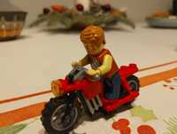 Figurki LEGO z akcesoriami Owen+ motocykl i Sinjin Presscott