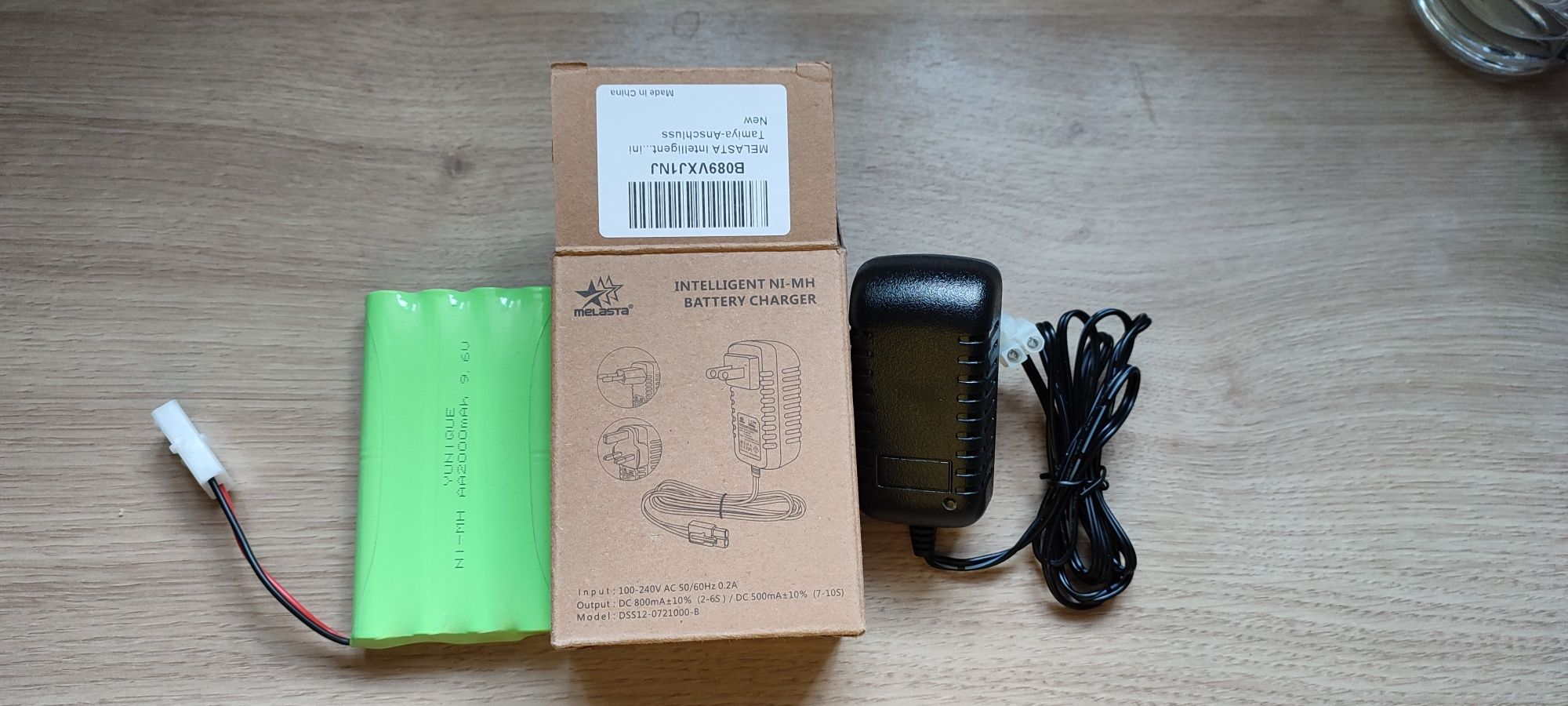 Akumulator 9,6v 2000mah z ładowarką