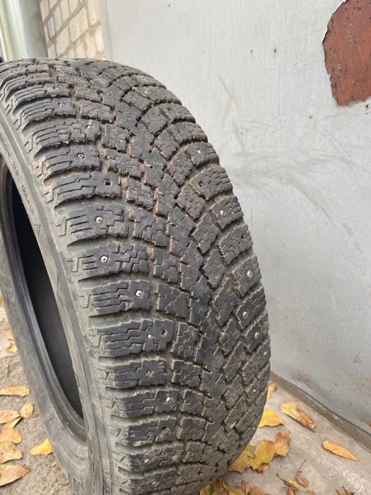 Резина зимняя 225/65 R17 шипованная