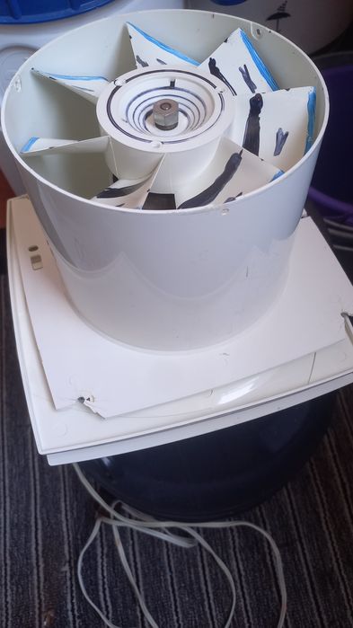 Вытяжка  вентилятор