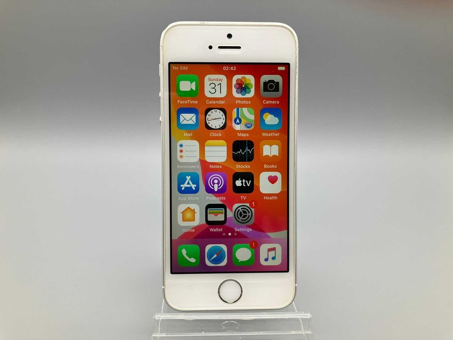 Apple iPhone SE 16 GB (1gen) модель MLLN2DN/A