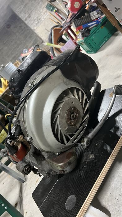 Motor Vespa 150 Sprint