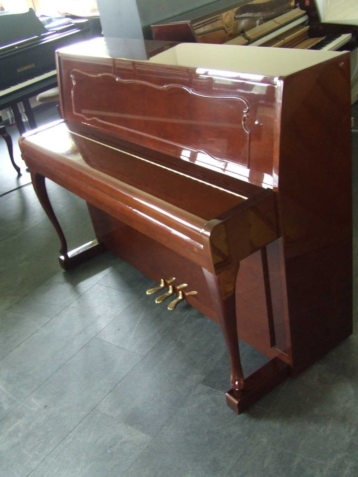 Pianino Kawai mod CE-7 z moderatorem