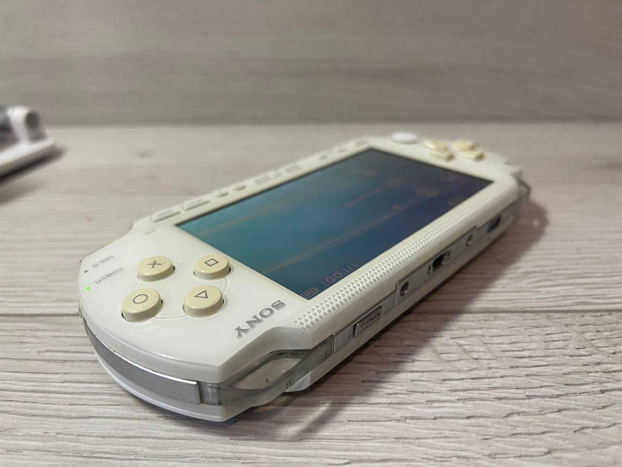 Sony PSP PlayStation 32Gb+ 40 Ігор