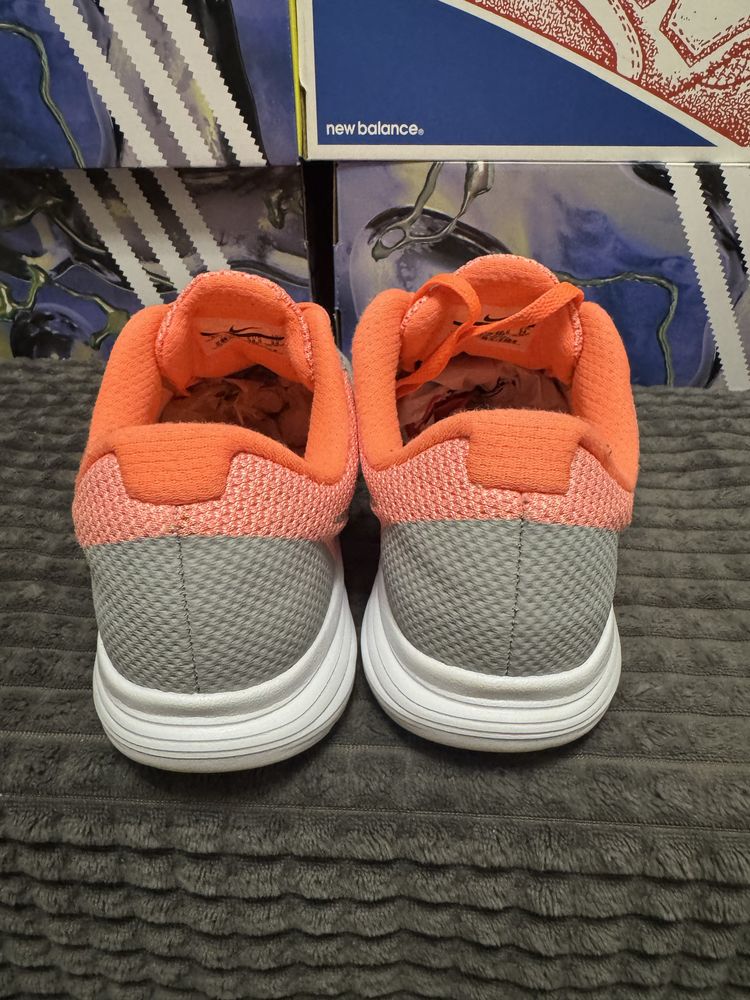 Жіночі кросівки Кроссовки Nike Revolution 3 38,5(24см) оригінал