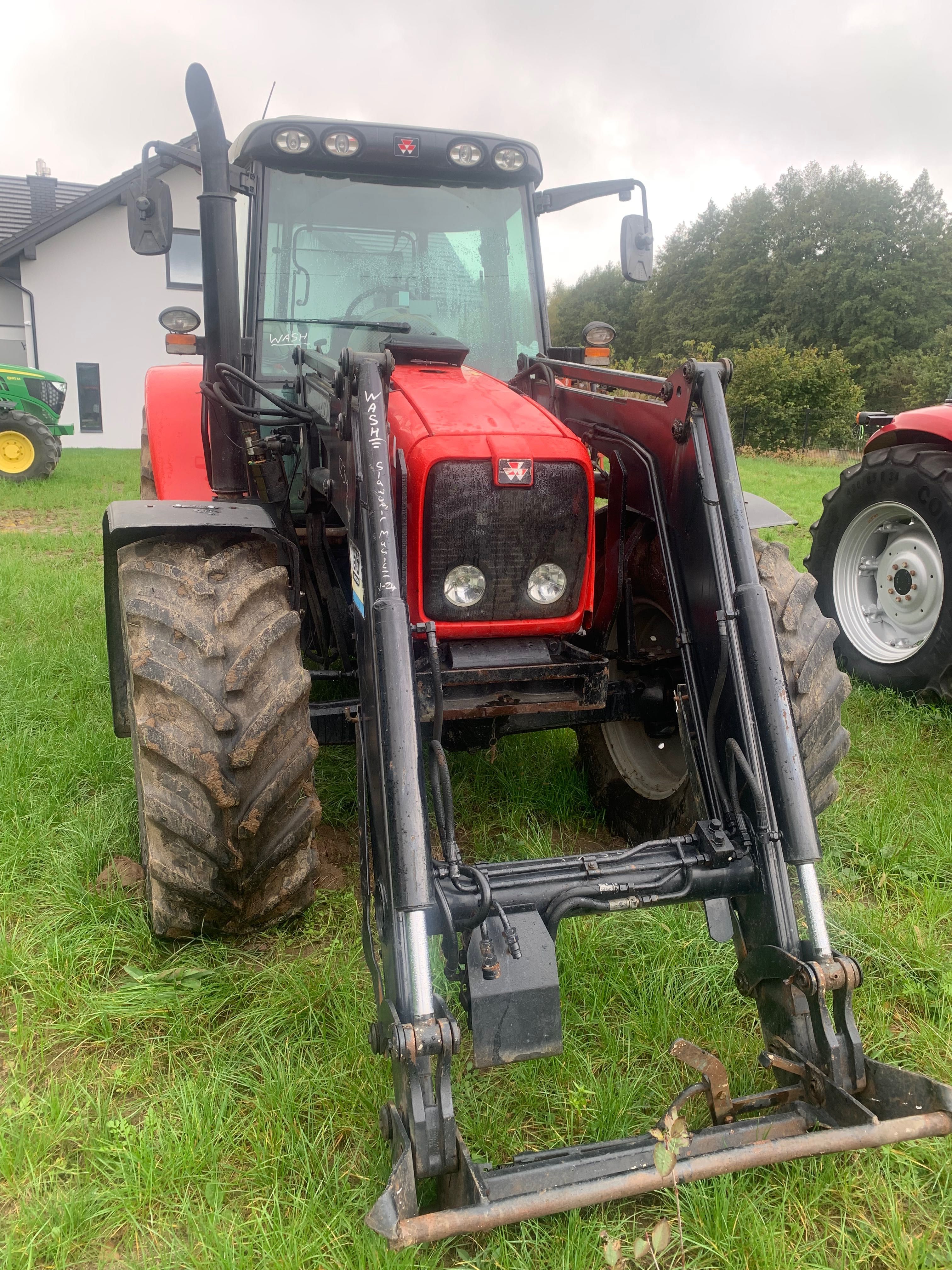 Massey Ferguson 6470
