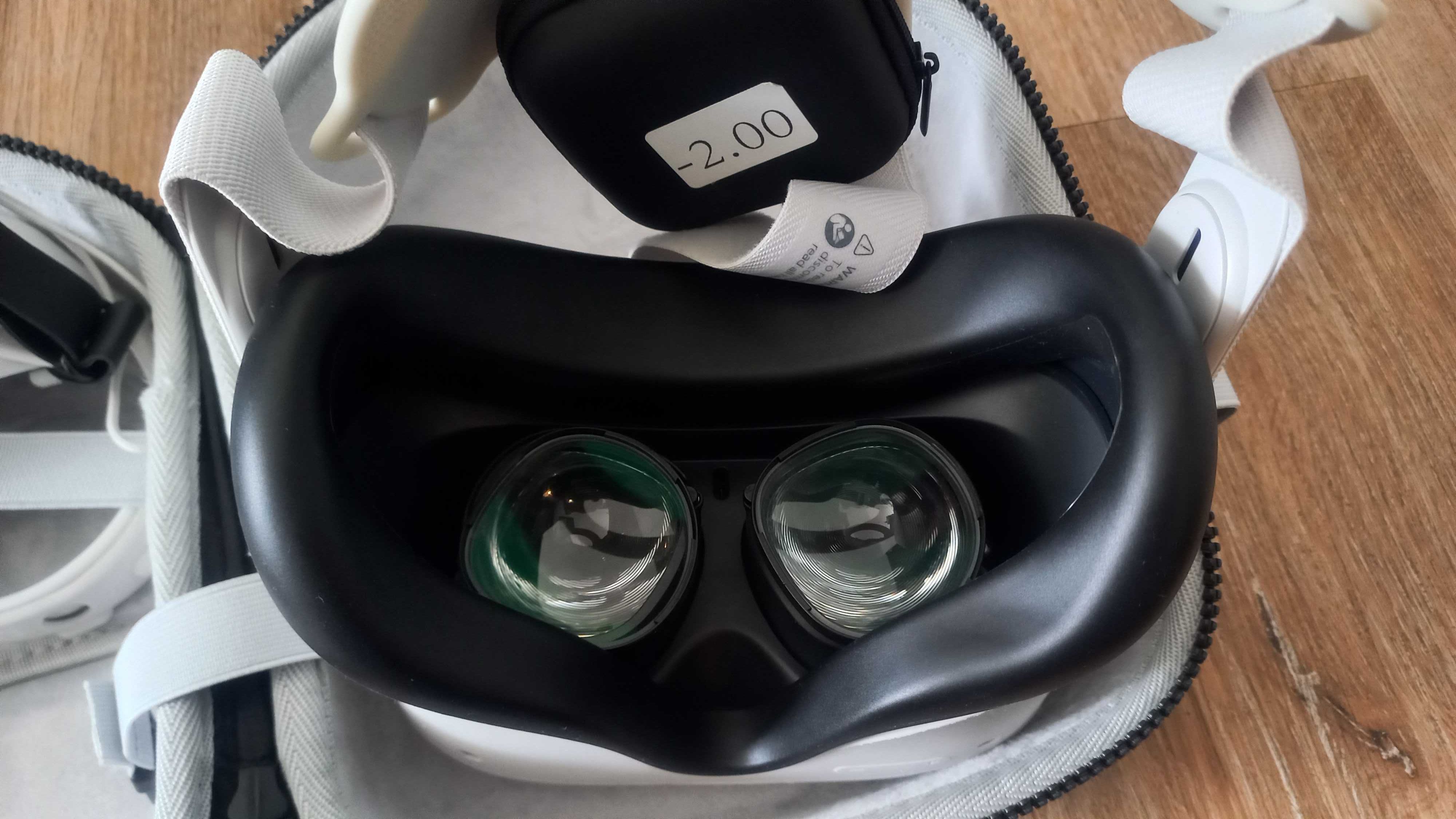 Oculus Quest 2 + soczewki -2.00
