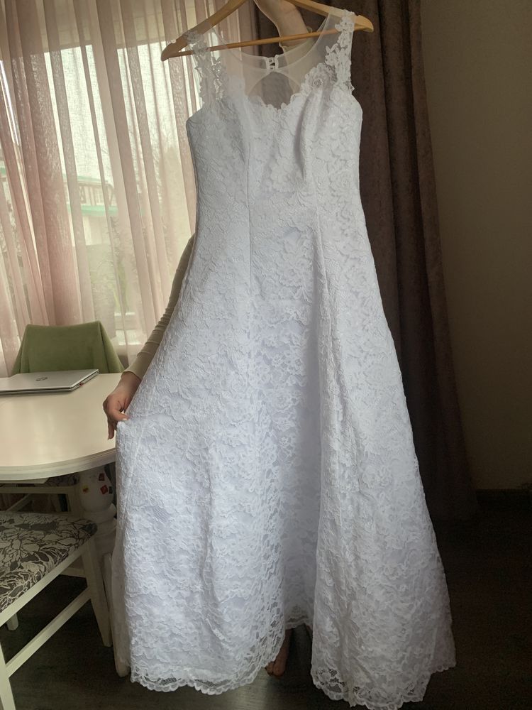Нове весільне плаття 40/42 розмір. Білий колір