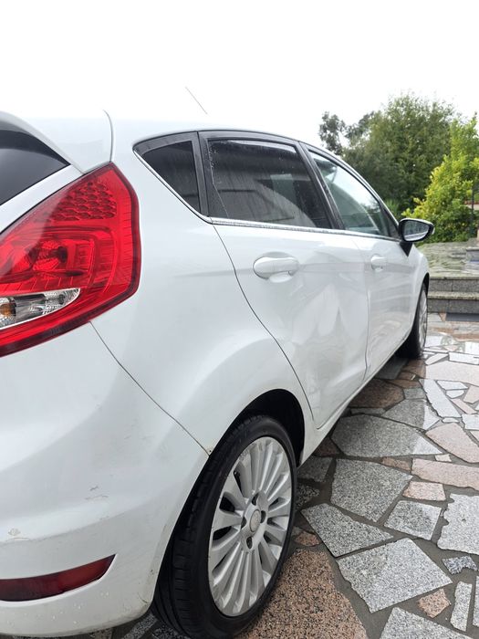 Ford Fiesta 5 lugares