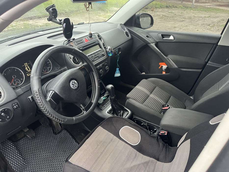 VW Tiguan 2009р ,(повний привід) на тимчасовій реєстраціі.