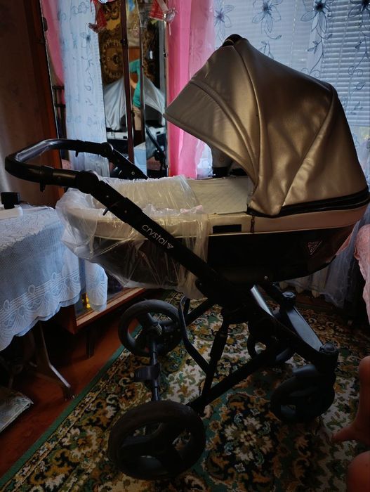 Продам Коляска 2 в 1