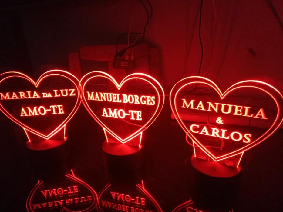 candeeiros led personalizados com nomes ou clubes e frases