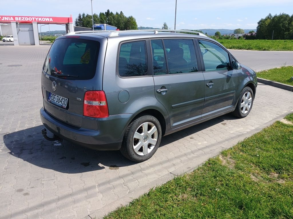 Volkswagen Touran 1.9 TDI BKC Highline Navi Webasto