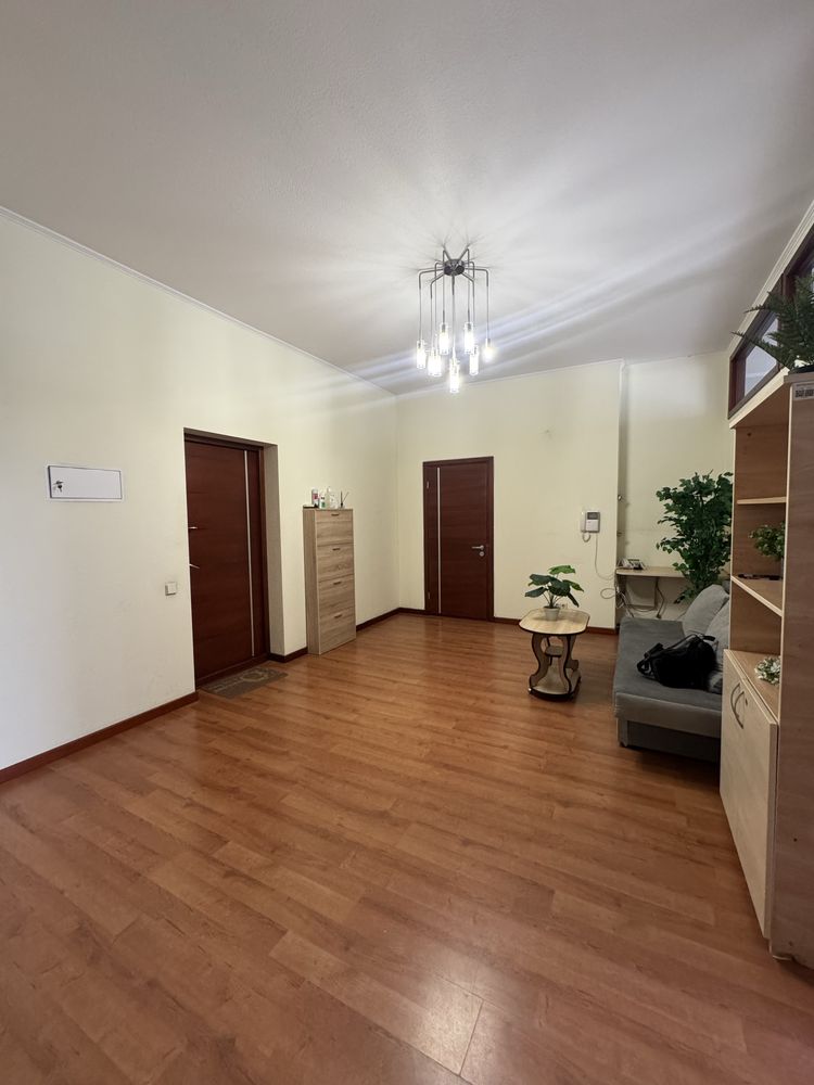 Сдам Офис 126м2 П.Поле, ЖК Азарин, пер. Отакара Яроша,16Б
