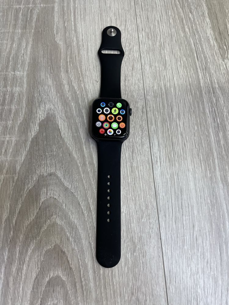 Apple Watch 5-го покоління 44 мм