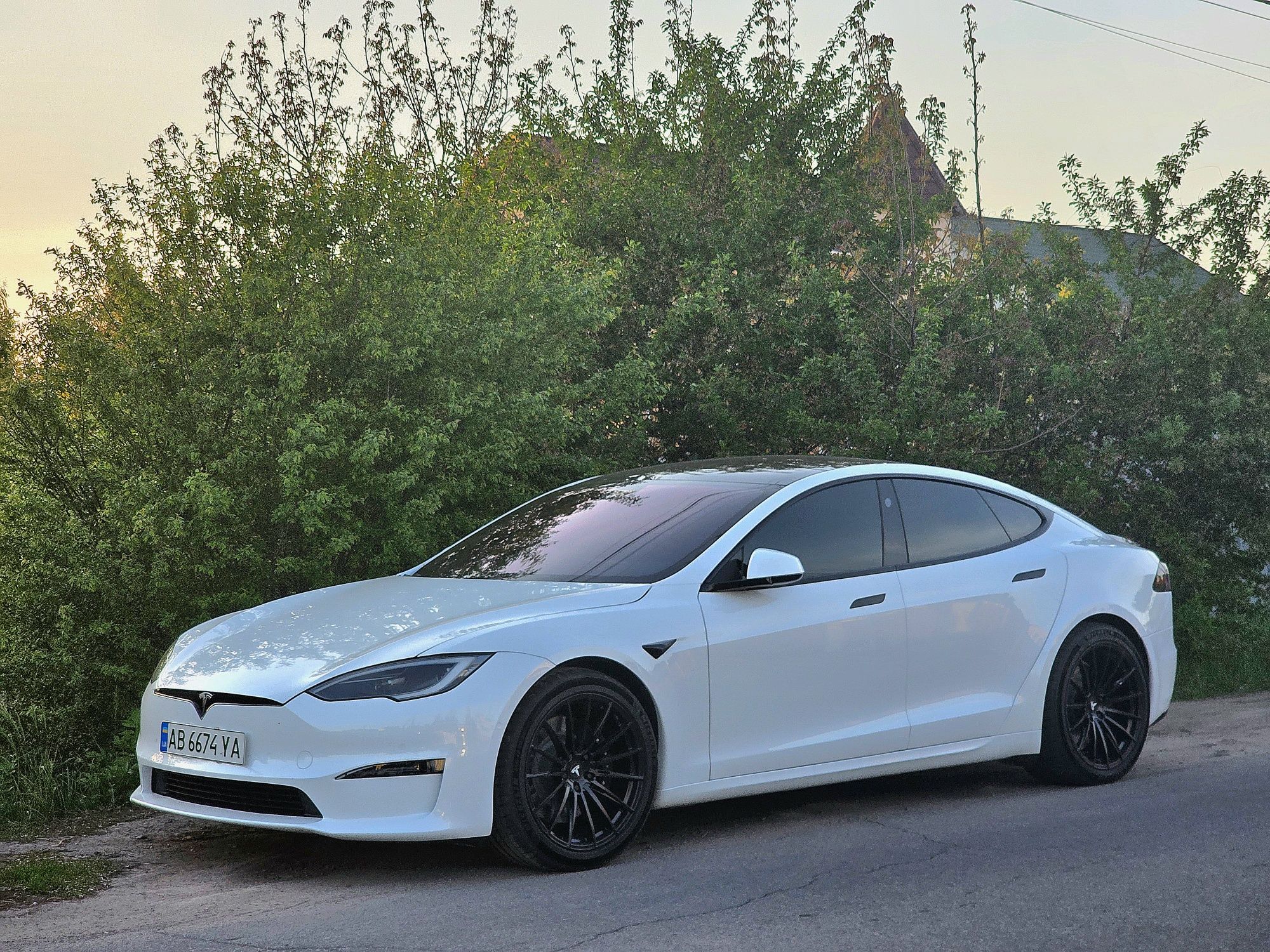 Ковані диски R20 R21 Tesla S 265/40/20 Plaid + 295/35/20 Michelin