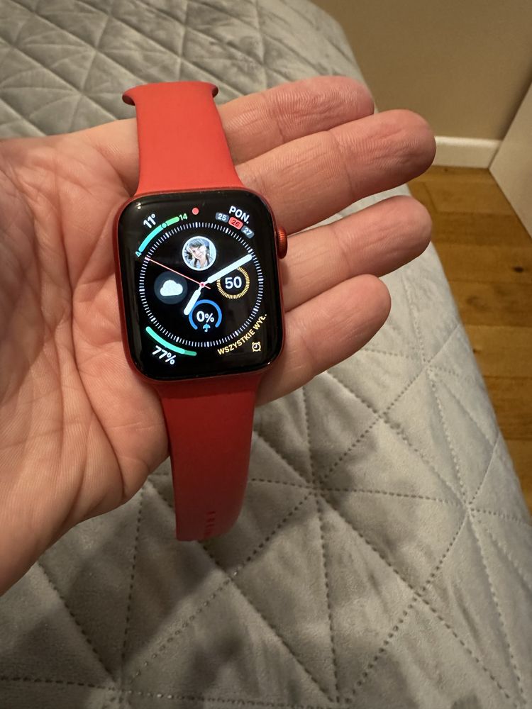 Apple Watch 6 44 mm Product Red