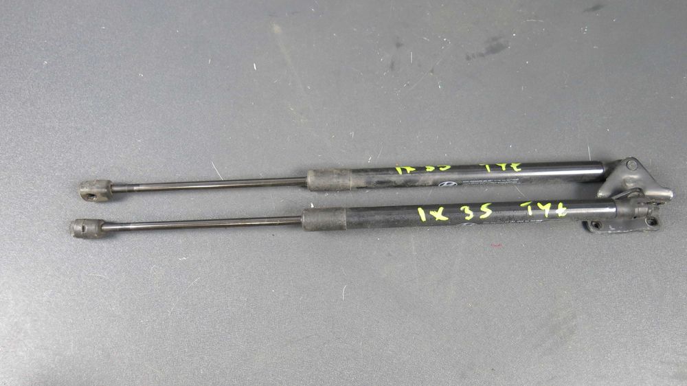 Hyundai IX35 siłownik siłowniki klapy bagażnika 2szt komplet