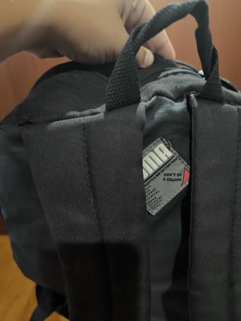 Mochila marca Puma