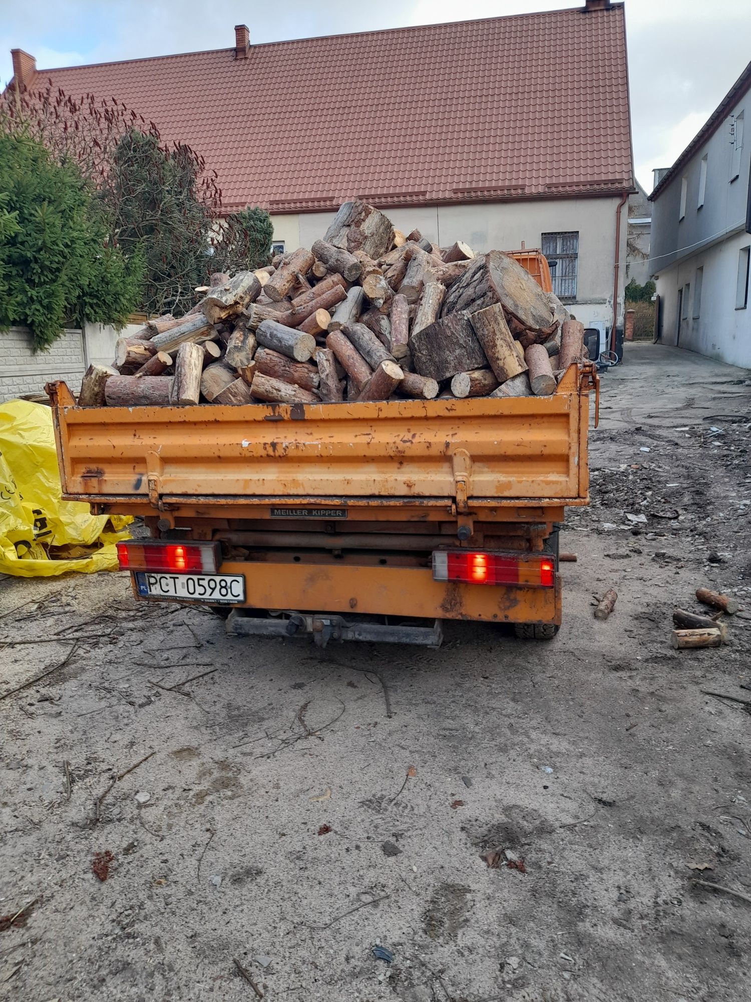 Drewno opałowe sosna