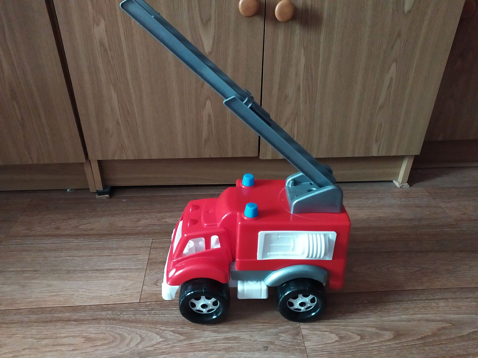 Продам игрушку "Пожарная машина" - ТехноК