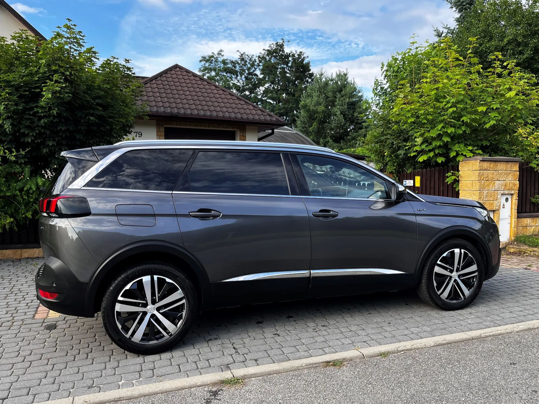 Peugeot 5008 2.0 HDi 180KM * GT-LINE * 7-osób * Piękny kolor * Wirtual Cokpit