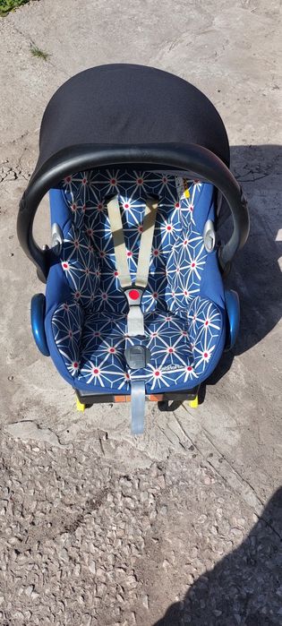 Продам детские коляски,люлька,кресло,игрушки