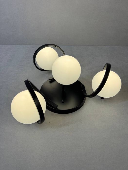 Стельова люстра,люстра на 4 плафони