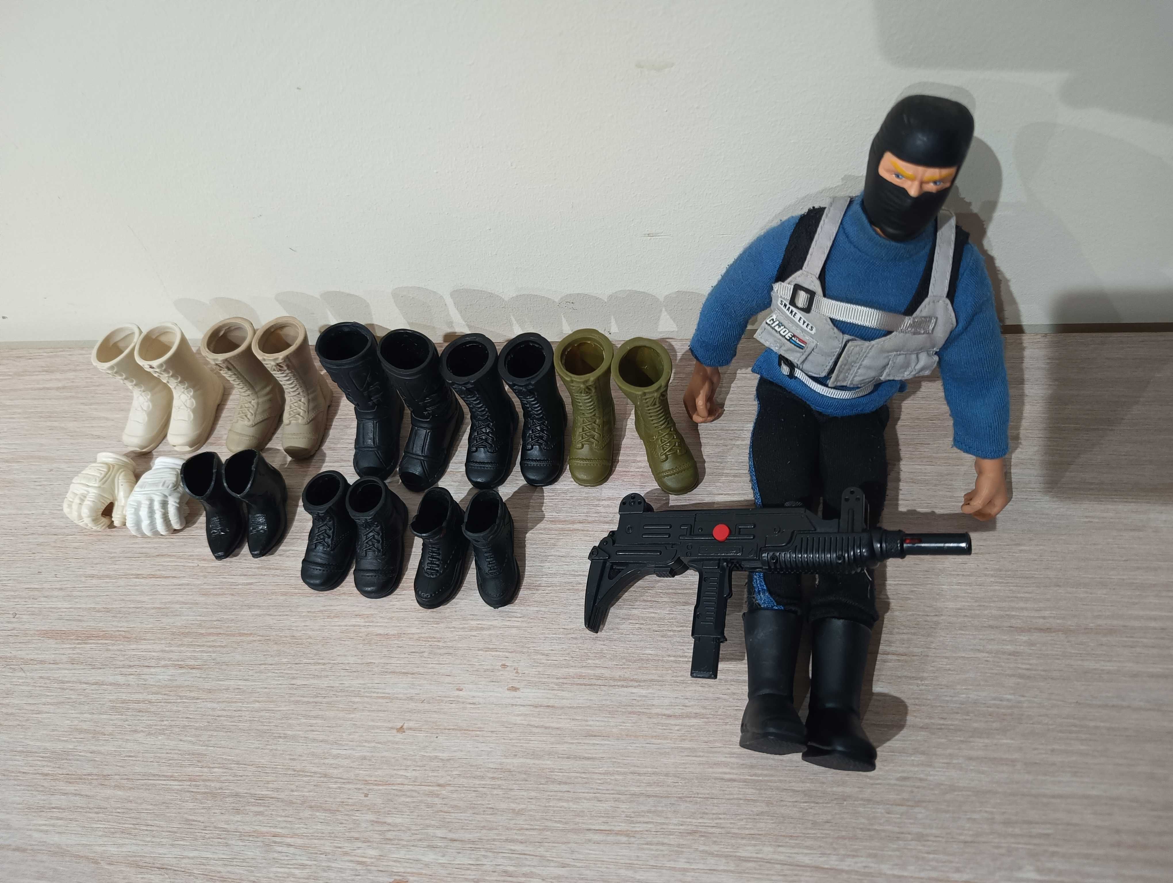 Action Man - bonecos, acessórios e veículos antigos