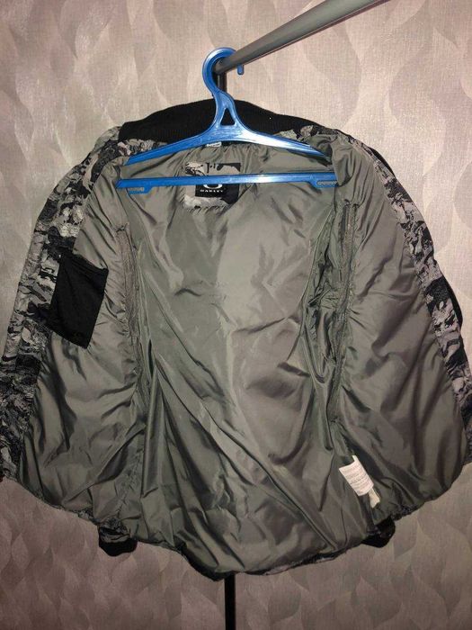 пуховик куртка бомбер oakley