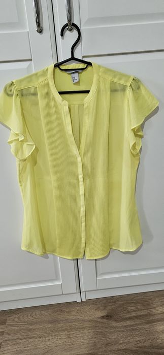 Sprzedam bluzeczke z H&M  rozmiar 40