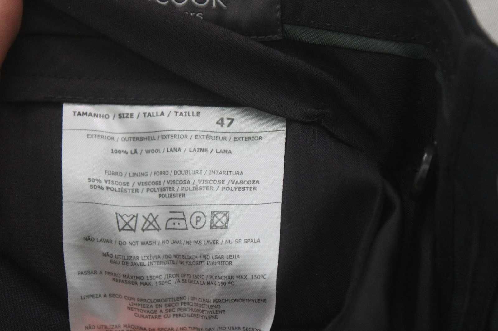 Fato da sacoor (usado apenas uma vez)