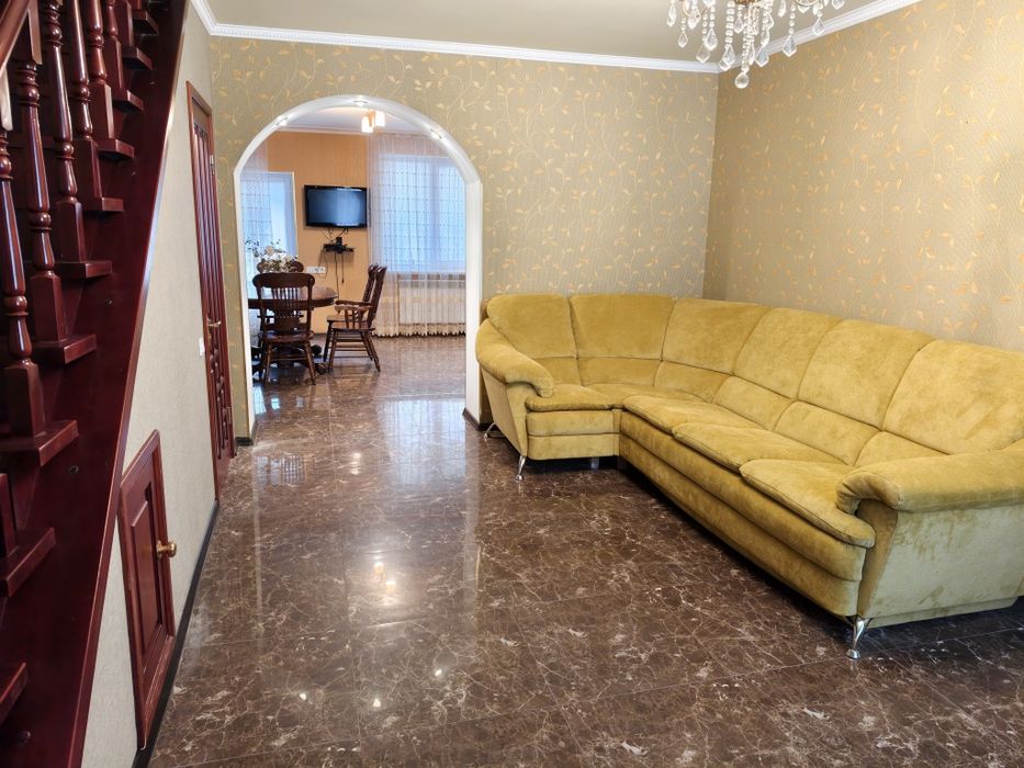 Оренда будинку(таунхаус) Святопетрівське газ/генератор/2паркомісця