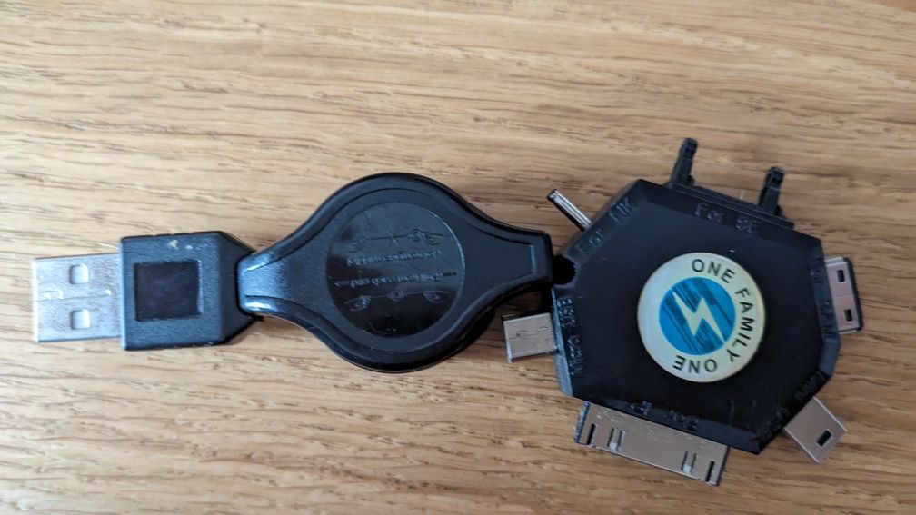 USB-кабель рулетка Universal 6 в 1 (microUSB miniUSB iPhone LG Nokia
