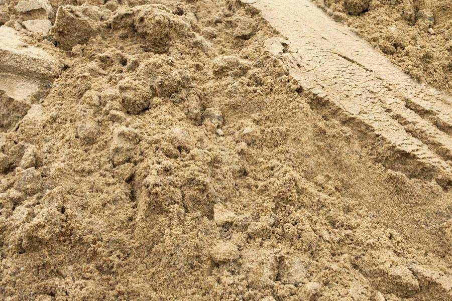 Piach podsypkowy ,siany ,płukany , mixokret transport do 1-27 ton.