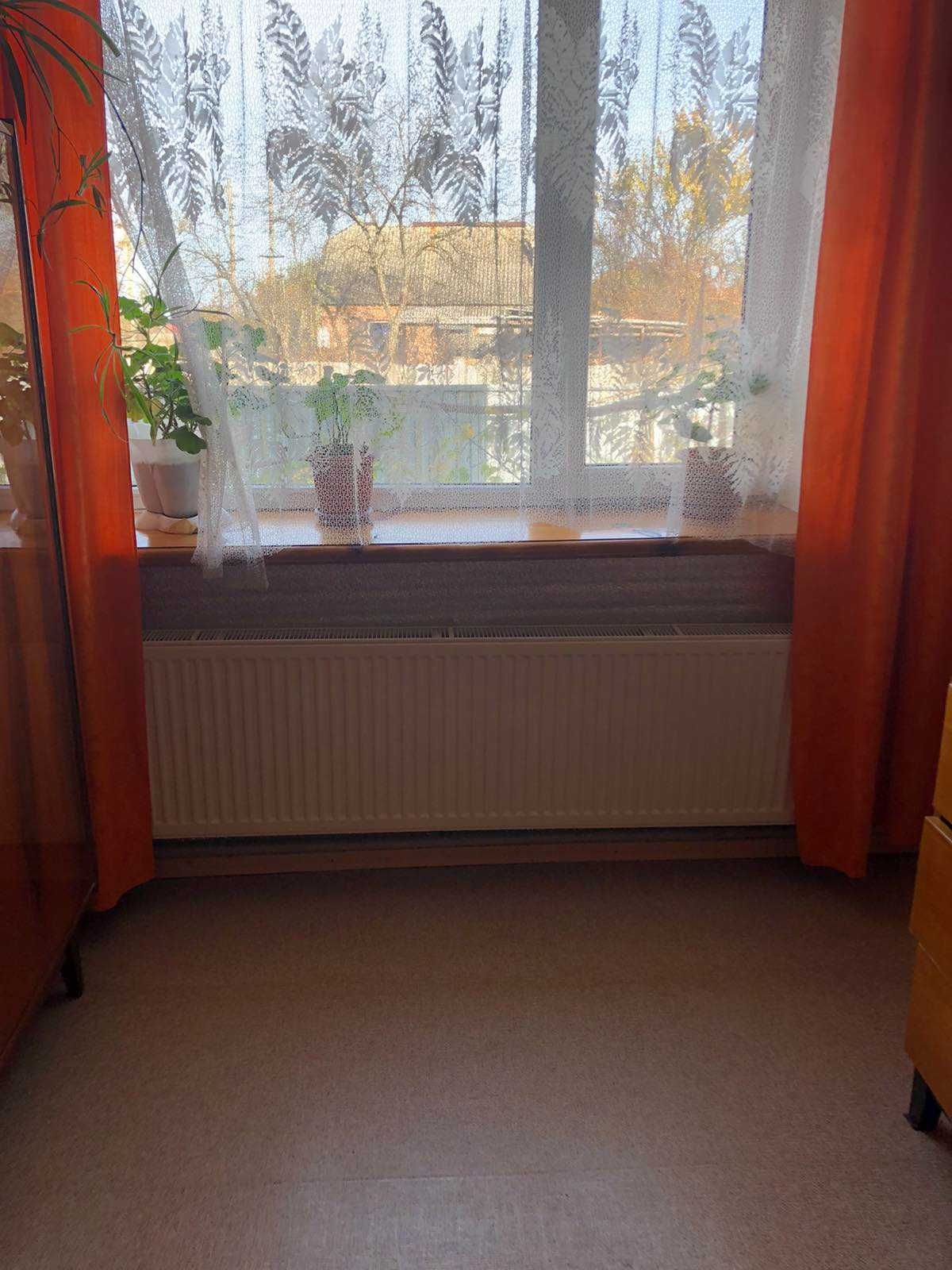 Продам 1/2 дома в п. Эсхар пл. 70,4 кв. м, все удобства