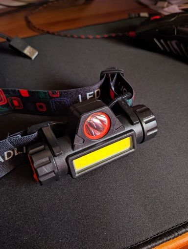 Налобный фонарик со встроенным аккумулятором 18650