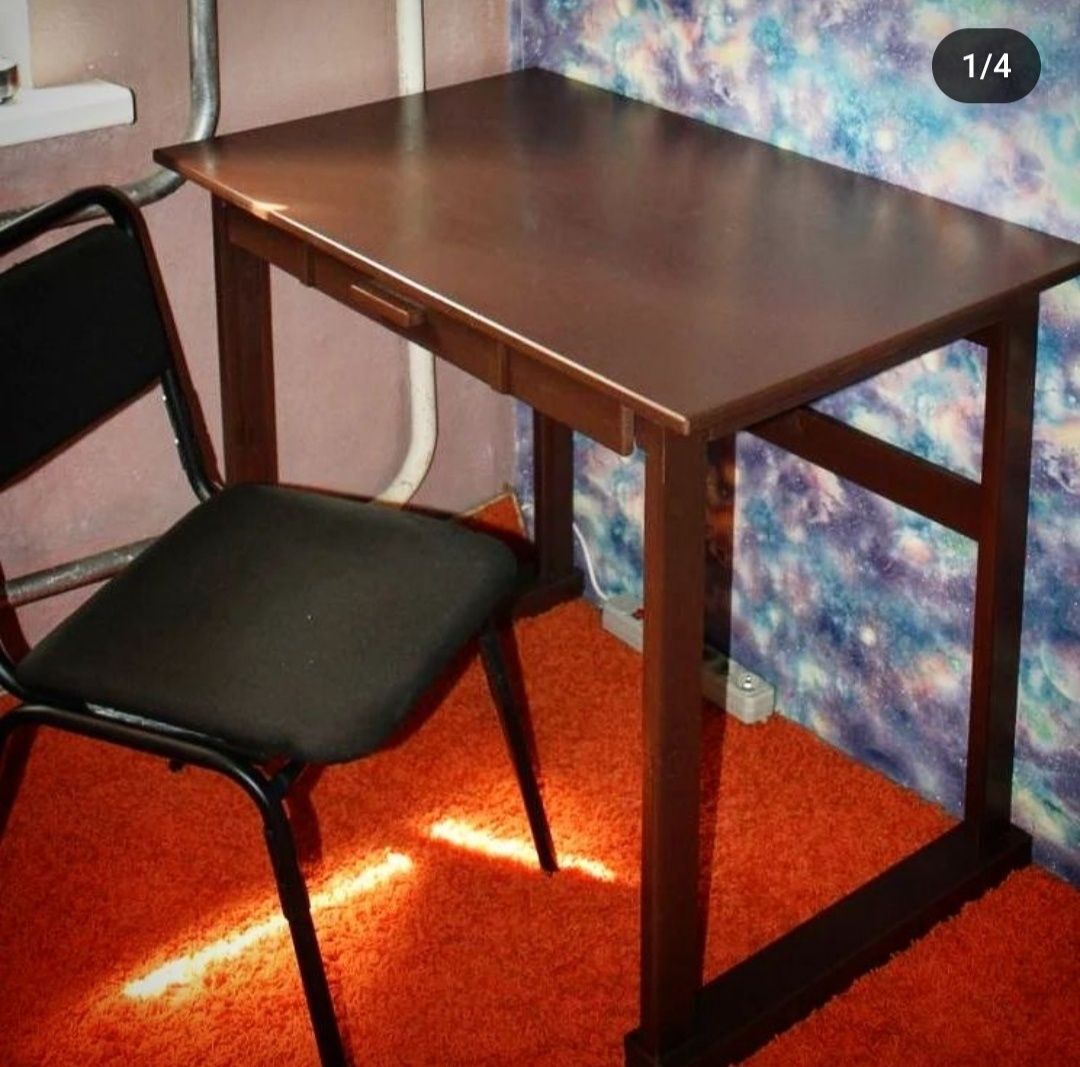 Продам письмовий стіл
