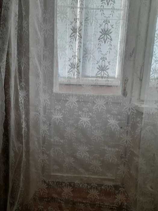 Продаются гардины, цвет белый, с рисунком. Новые.
