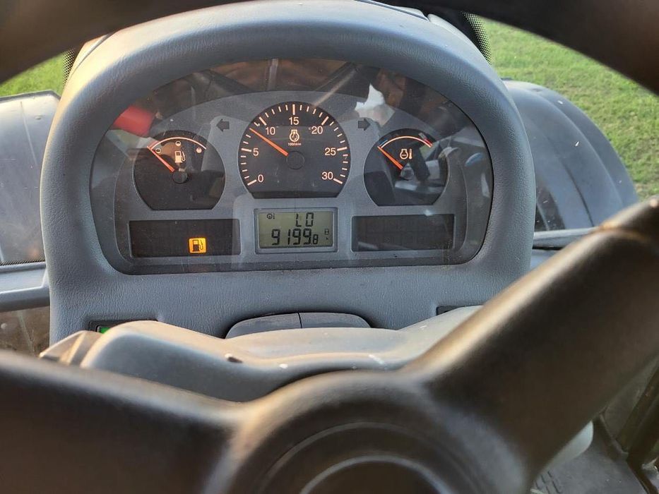 Valtra T130 ciągnik rolniczy