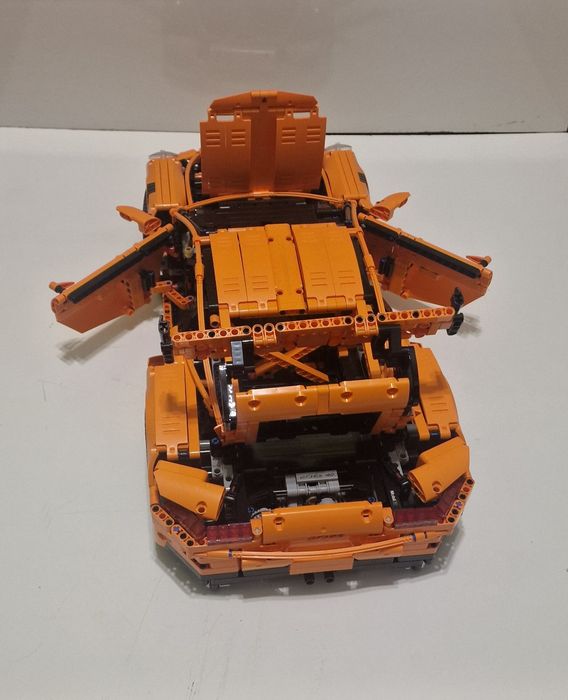 LEGO Technic Porsche 911 GT3 RS 42056