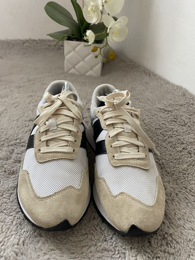 New Balance Sneakersy MS237CB Biały